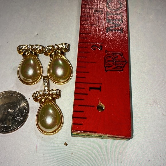 Vintage Roma earrings, and clasp top pennant set - Picture 7 of 8